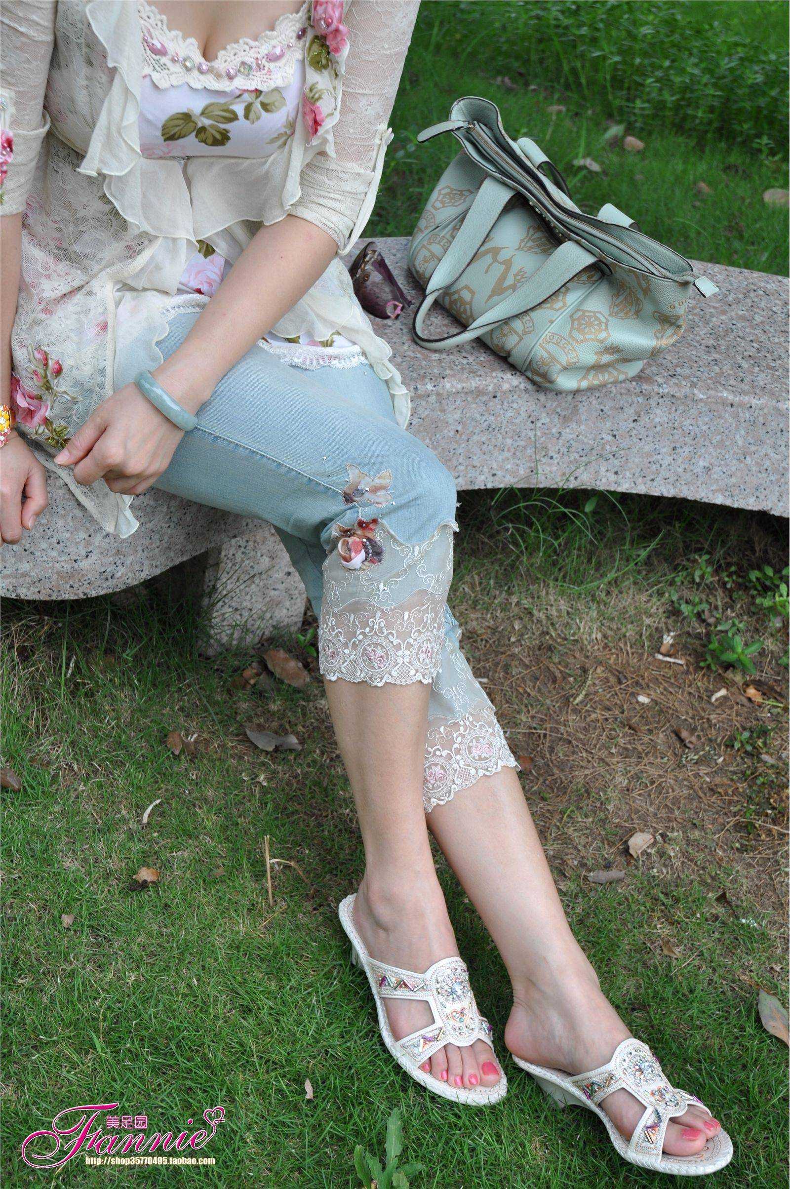 夏日阳光、细雨和微风（1） 芬妮高清丝足